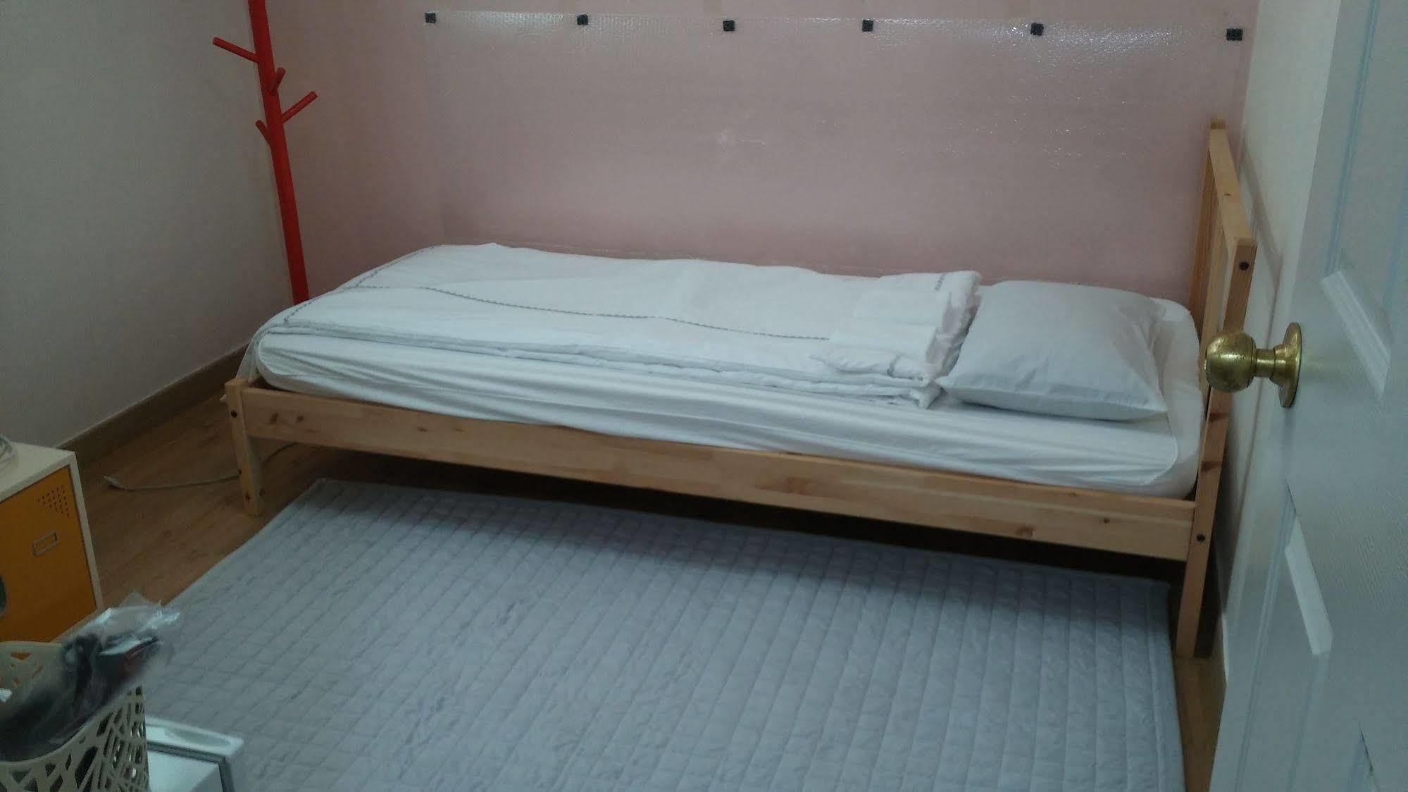Oxbloodk Hostel Gwangju Metropolitan City Exterior photo